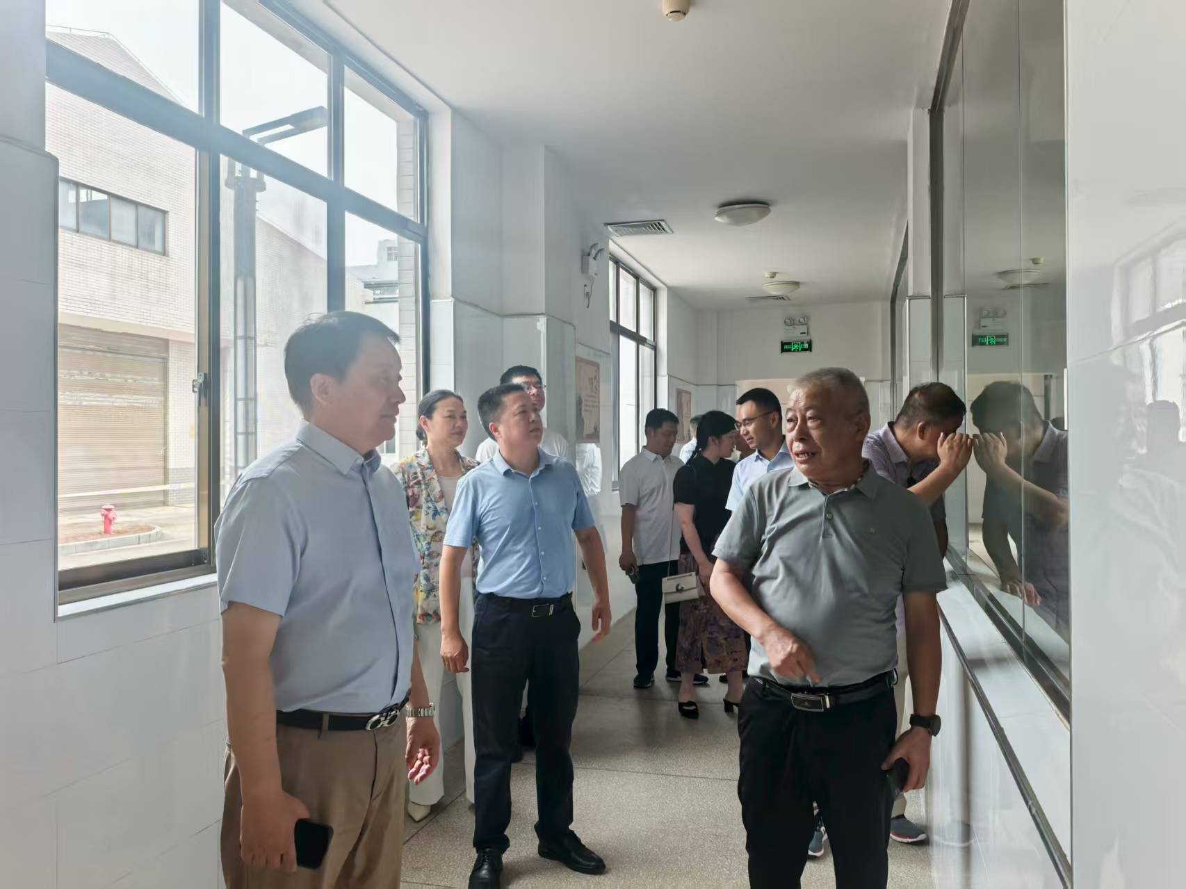 國家級茶產(chǎn)業(yè)生態(tài)價值研究專家組深入益陽茶廠  共繪黑茶綠色轉型新藍圖